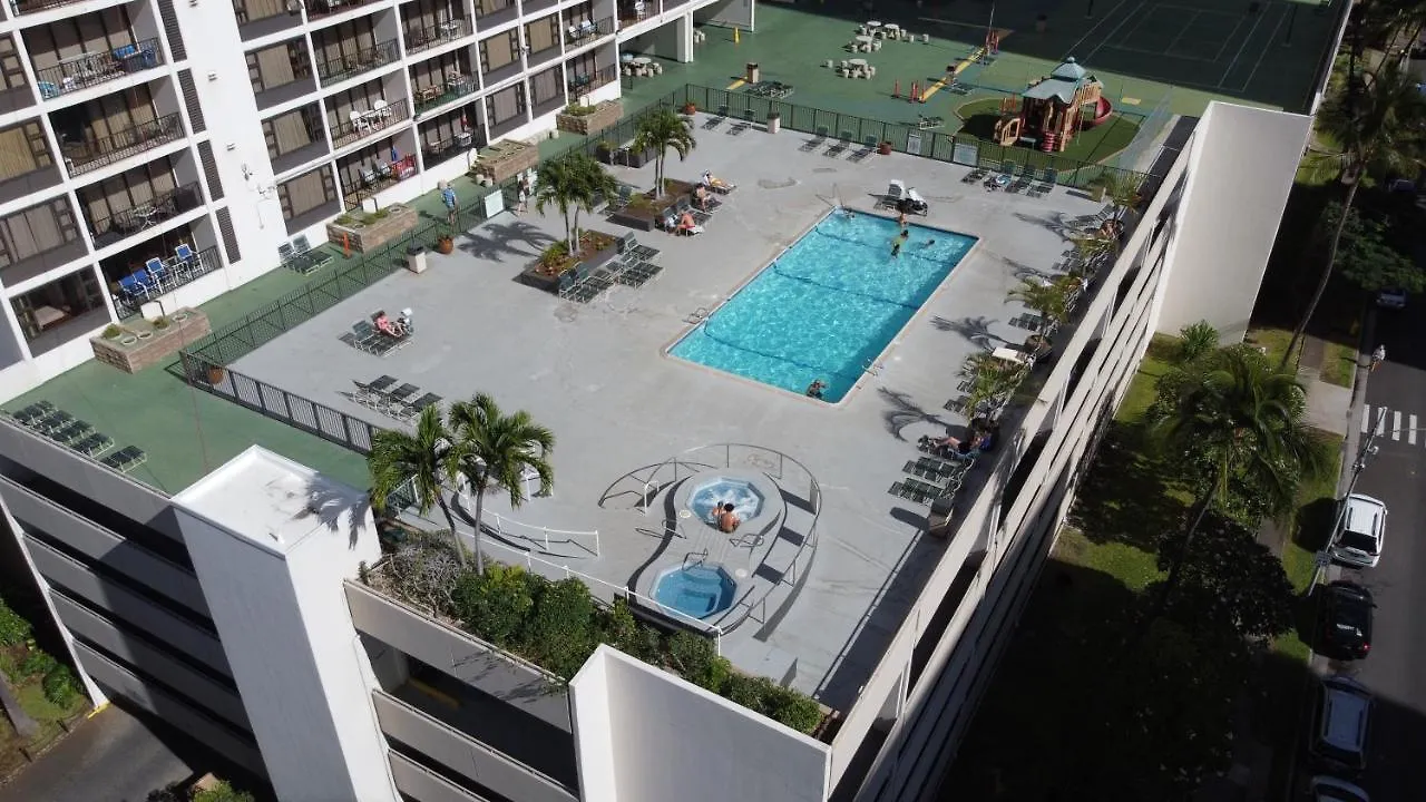 Waikiki Banyan: Diamond Head And Ocean View Condo! Honolulu