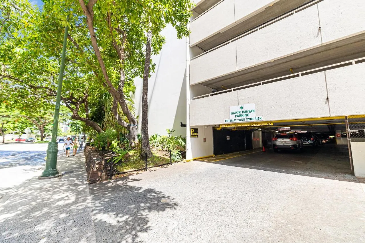 Waikiki Banyan: Diamond Head And Ocean View Condo! Honolulu 0*,