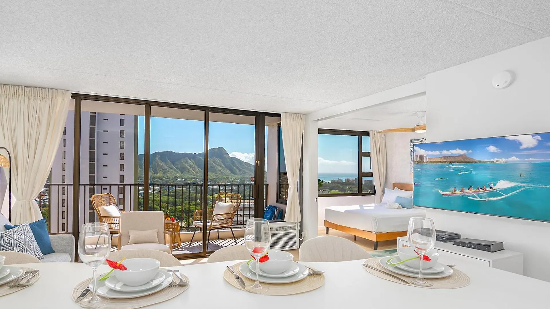 Waikiki Banyan: Diamond Head And Ocean View Condo! Honolulu United States