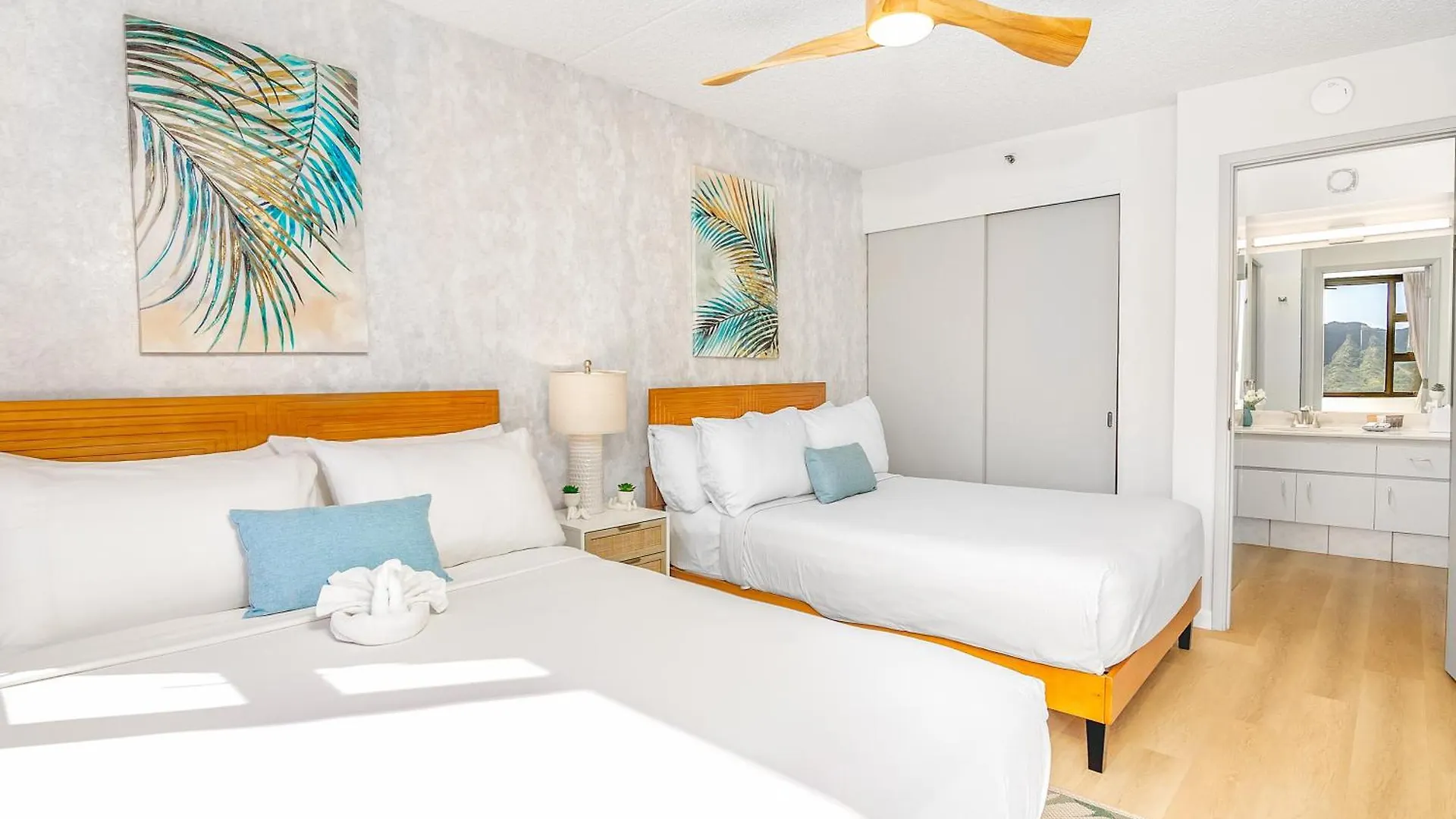 Waikiki Banyan: Diamond Head And Ocean View Condo! Honolulu United States