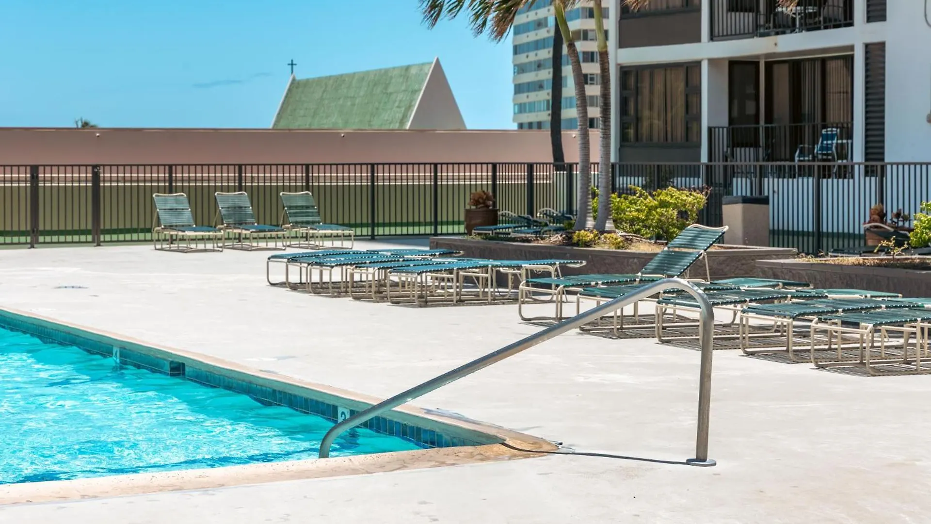 Waikiki Banyan: Diamond Head And Ocean View Condo! Honolulu Apartment