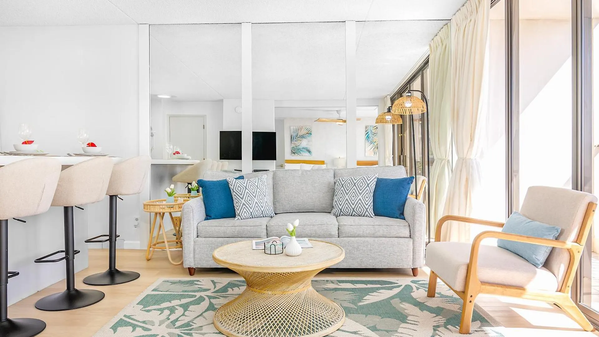 Waikiki Banyan: Diamond Head And Ocean View Condo! ホノルル 0*,  米国